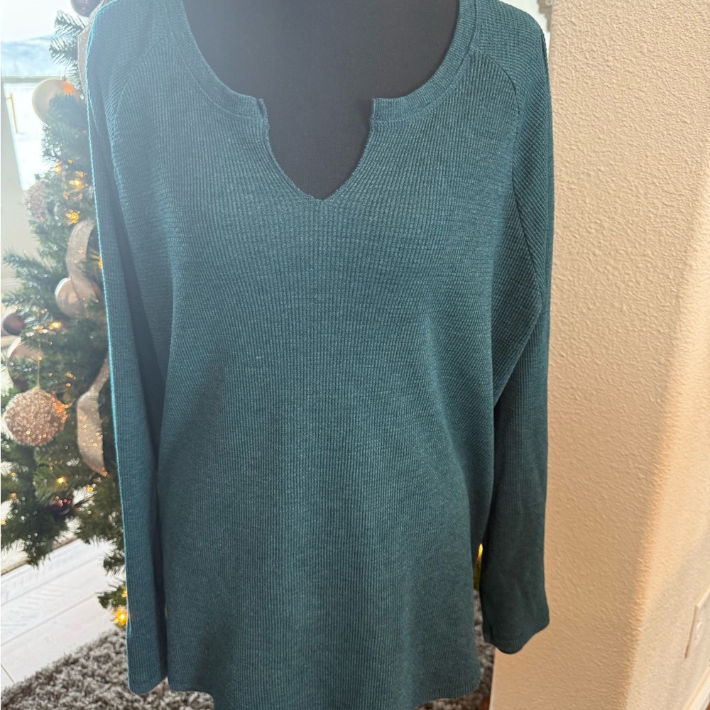 Eddie Bauer Deep Green Knit Thermal Notched V-Neck